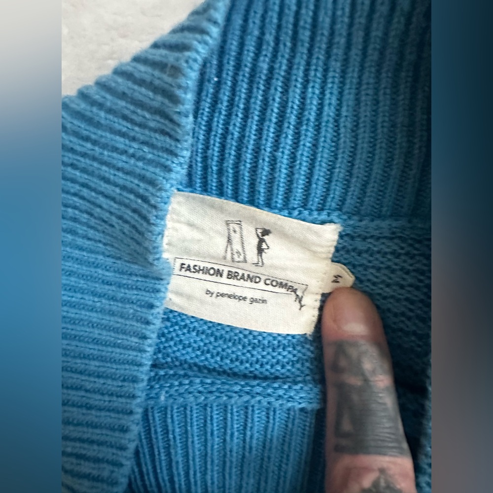 Fashion Brand Company Blue Knit Sex House Top - Picture 2 of 3
